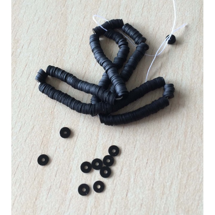 paillette noir super   3 mm