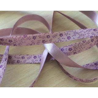 joli ruban satin lilas motif floral mauve 