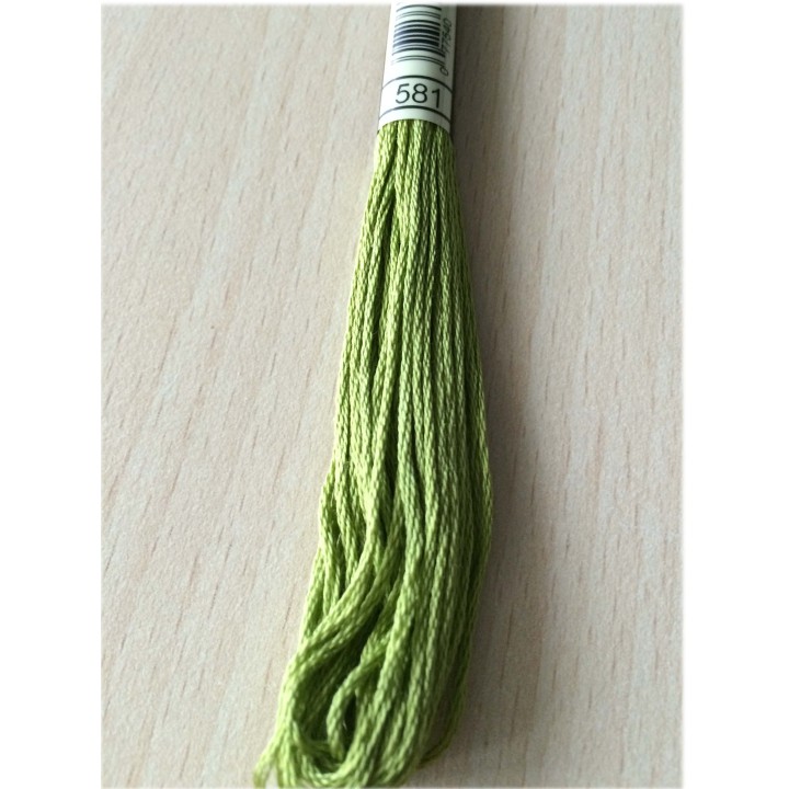 581 vert sauterelle