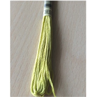3819 vert mousse clair
