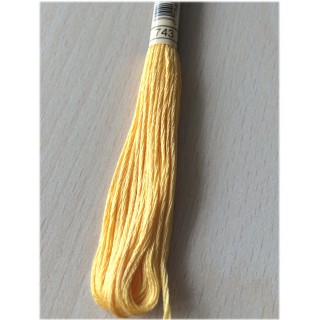743 jaune moyen