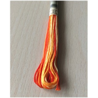 51 orange brûlé diapré