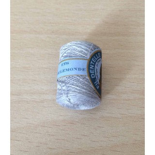 cocon de Calais pour dentelle 