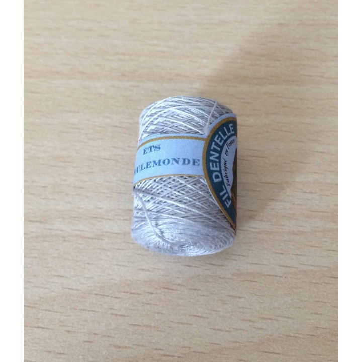 cocon de Calais pour dentelle 