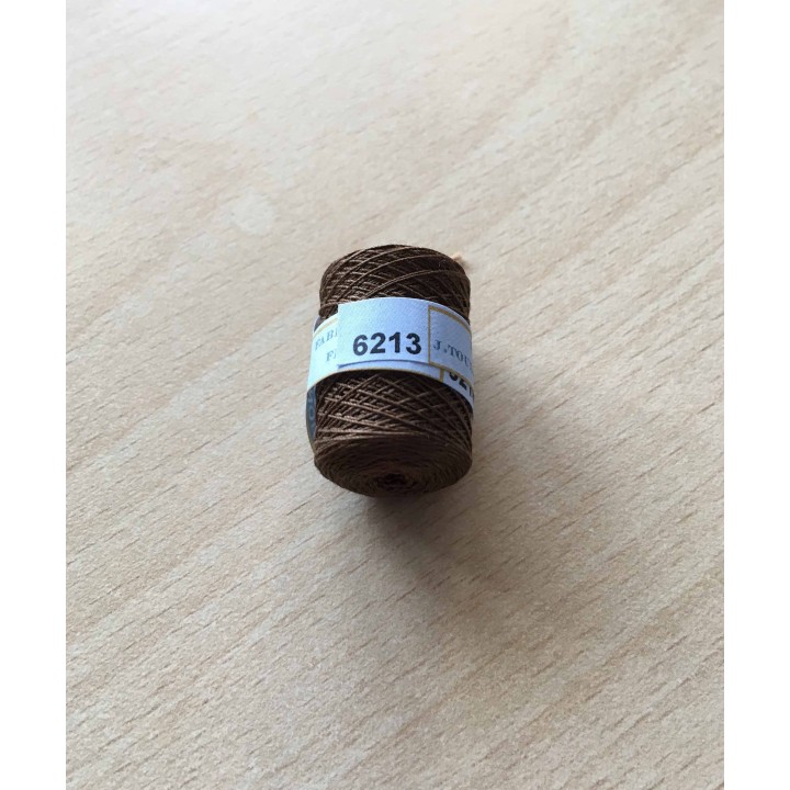 cocon de Calais pour dentelle 