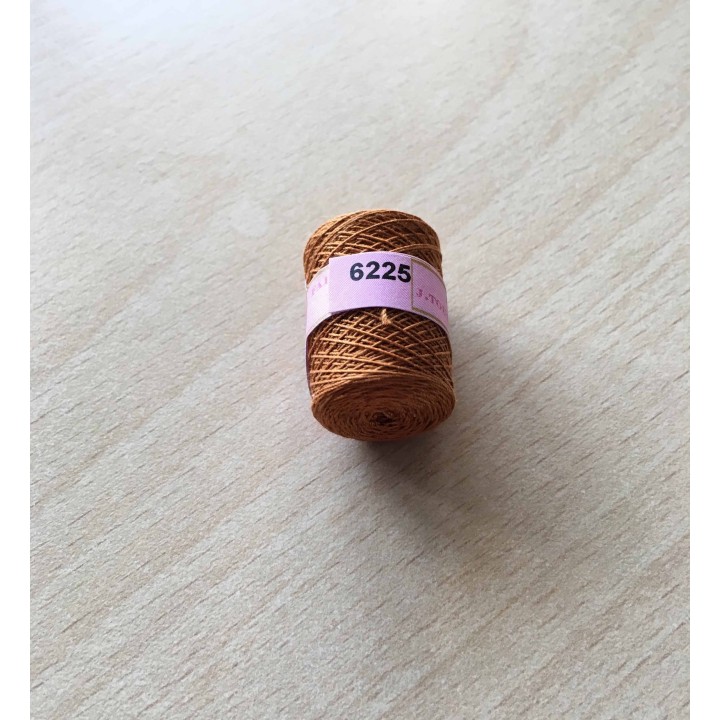 cocon de Calais pour dentelle 