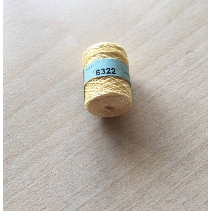 cocon de Calais pour dentelle 6322