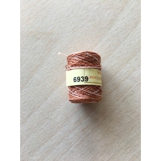 cocon de Calais pour dentelle 6939