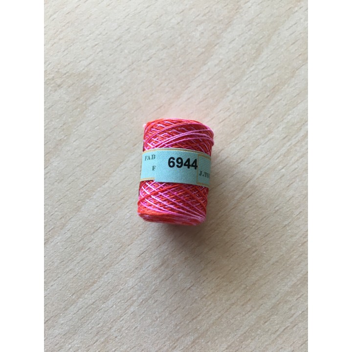 cocon de Calais pour dentelle 6944