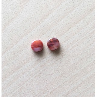 perle artisanale en verre  forme "amande" couleur: ambre 