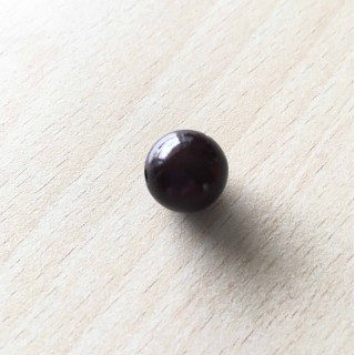 perle artisanale en verre  forme "amande" couleur: ambre 